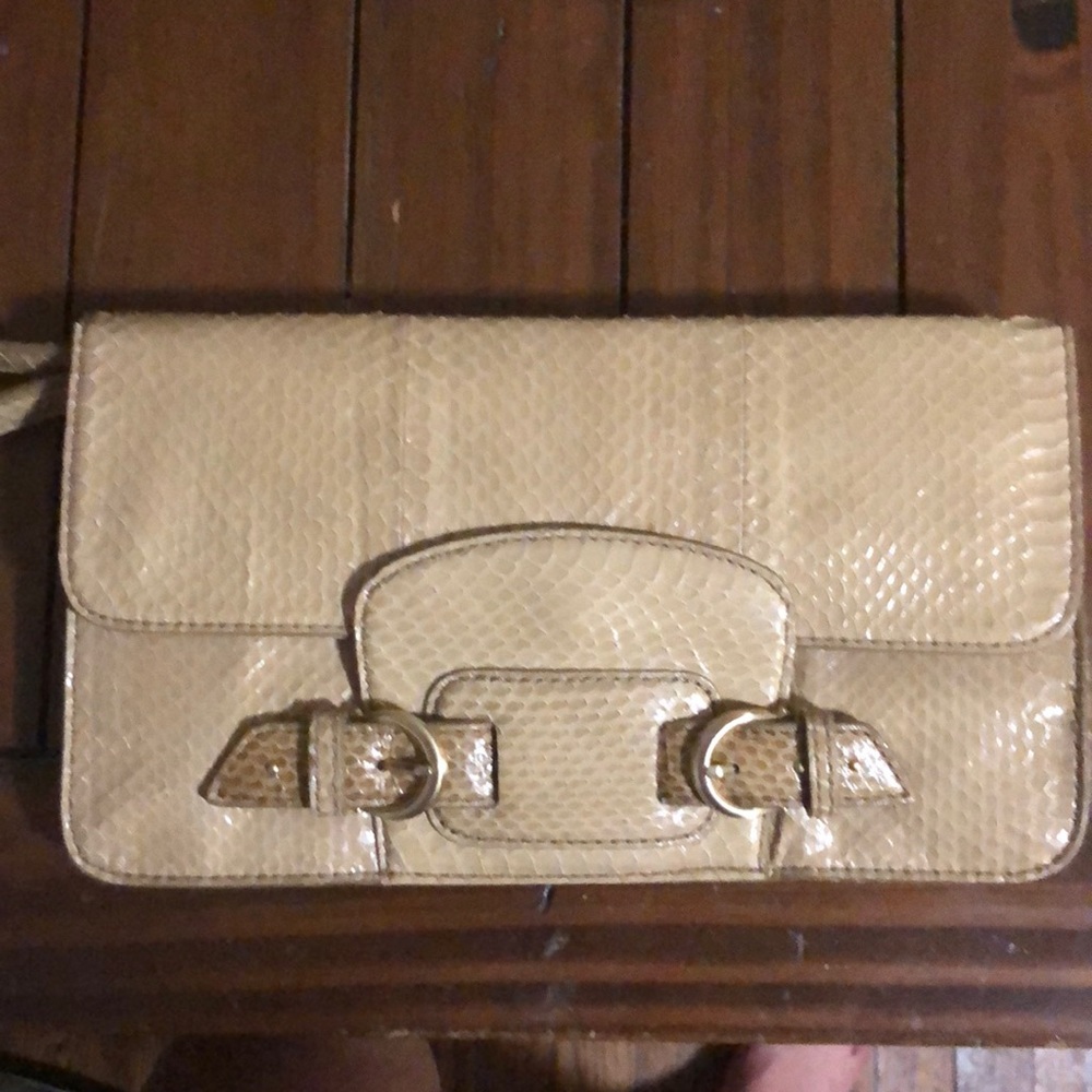 Brown clutch